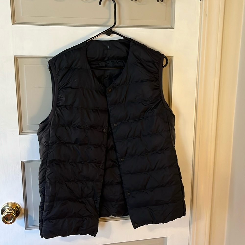 Muji down collarless vest medium